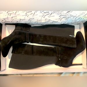 White House black market Jordan knee high boots - black 9.5